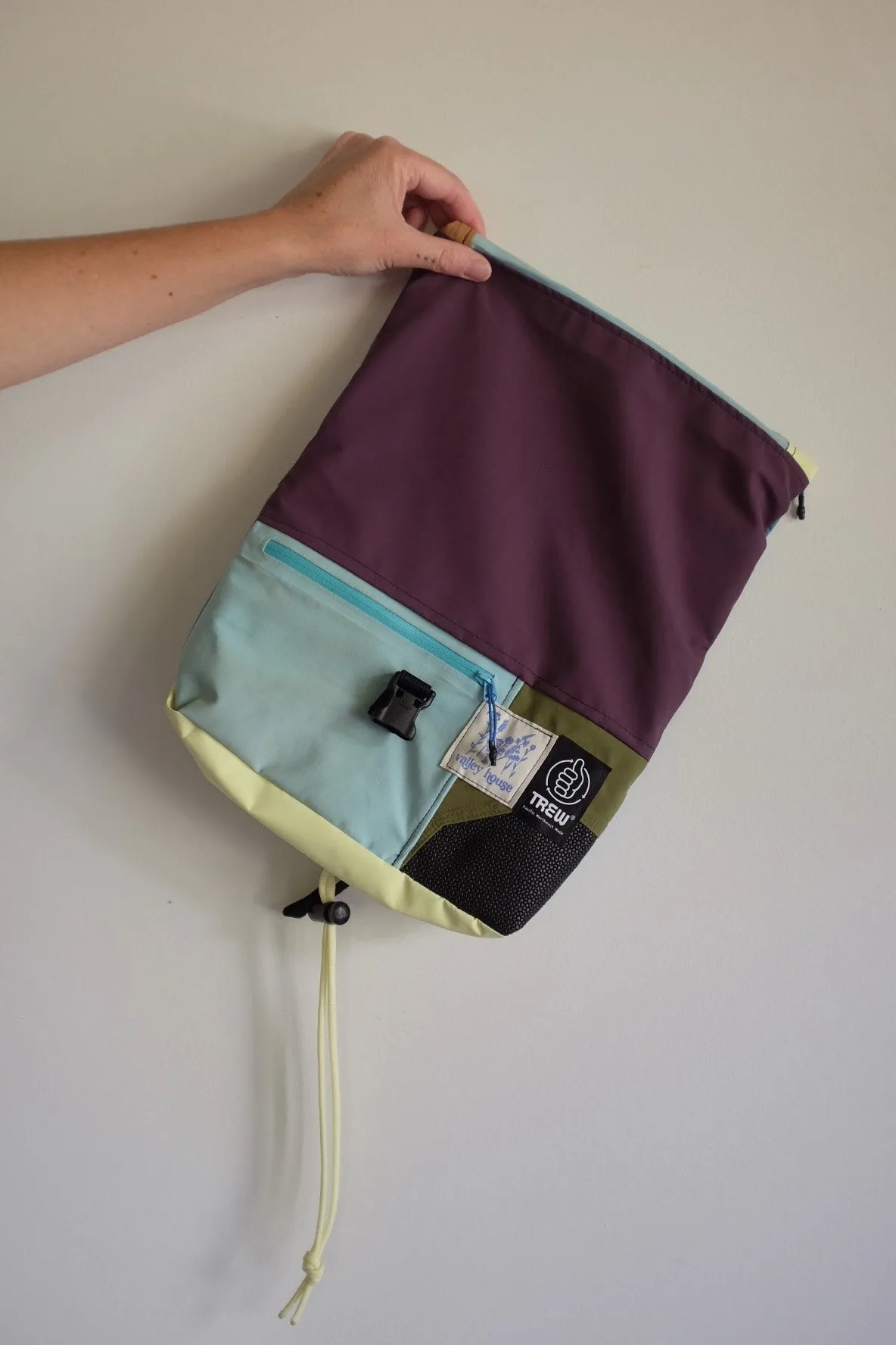 [AFTERLIFE] Upcycled Roll-Up Bike Bags