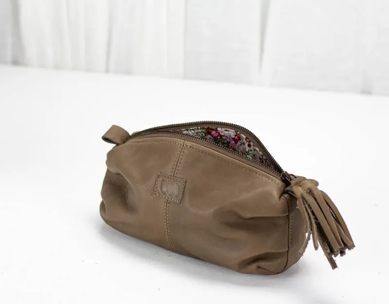 Ariadne case - Khaki brown leather