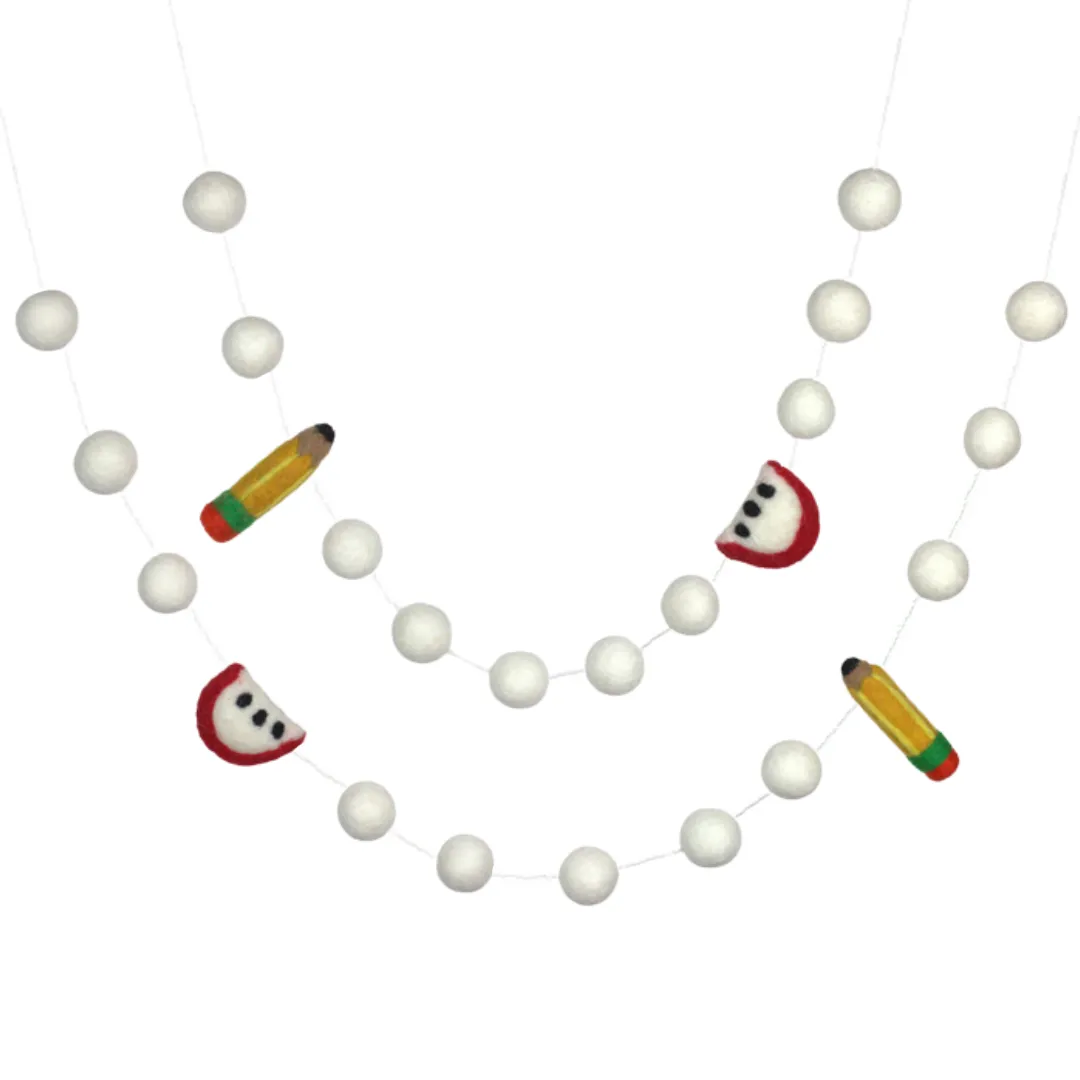 Back to School Apple & Pencil Garland- White