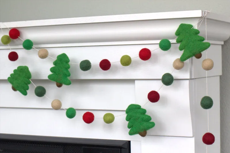 Christmas Tree Felt Garland- Shades of Reds & Greens