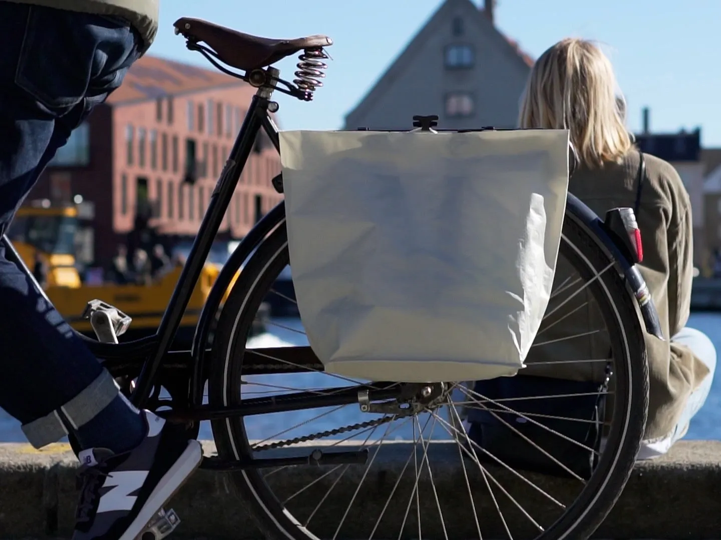 COBAGS Copenhagen Bag Bikezac 2.1 Pannier Bag - Icelandic White