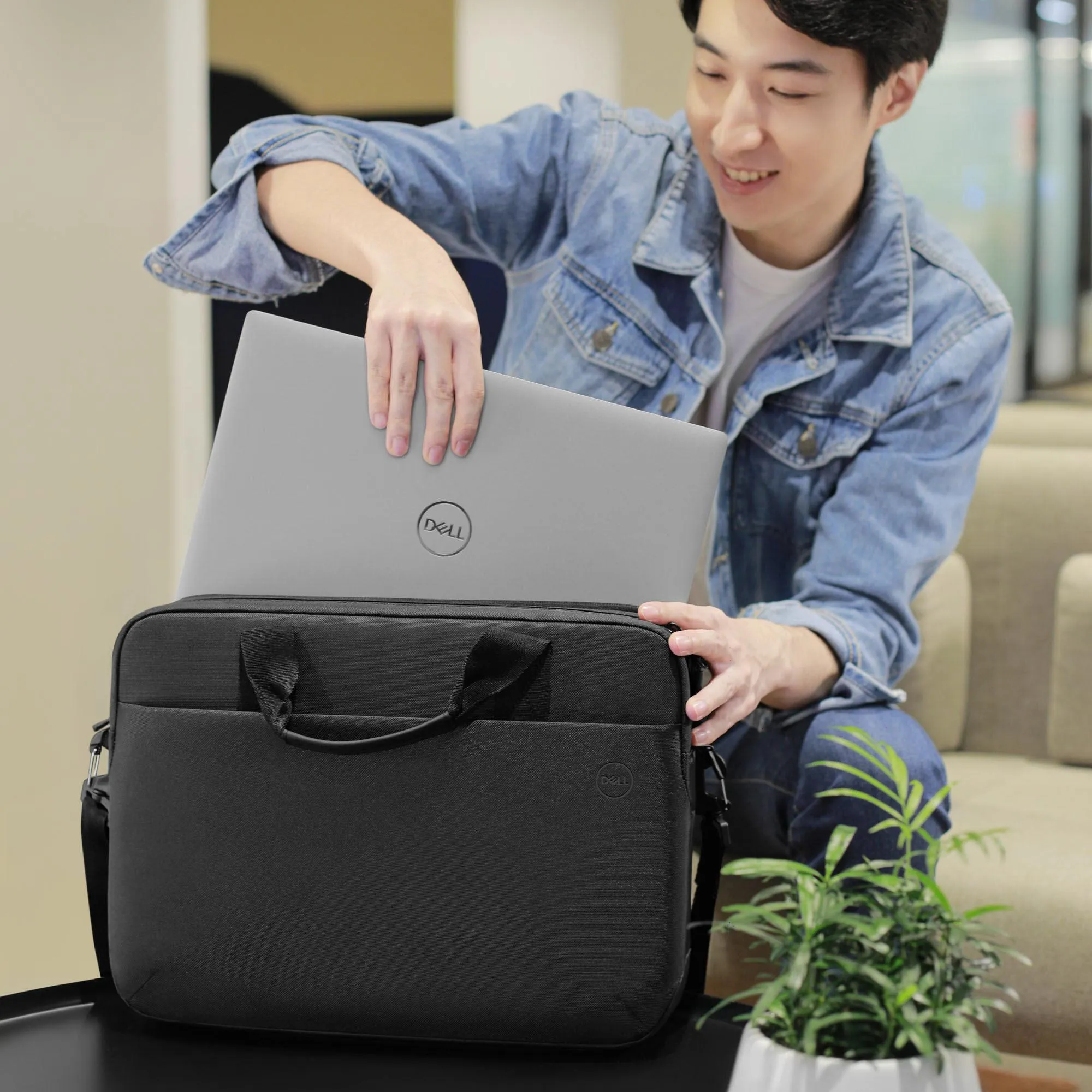 Dell EcoLoop Pro 15" Laptop Briefcase Bag