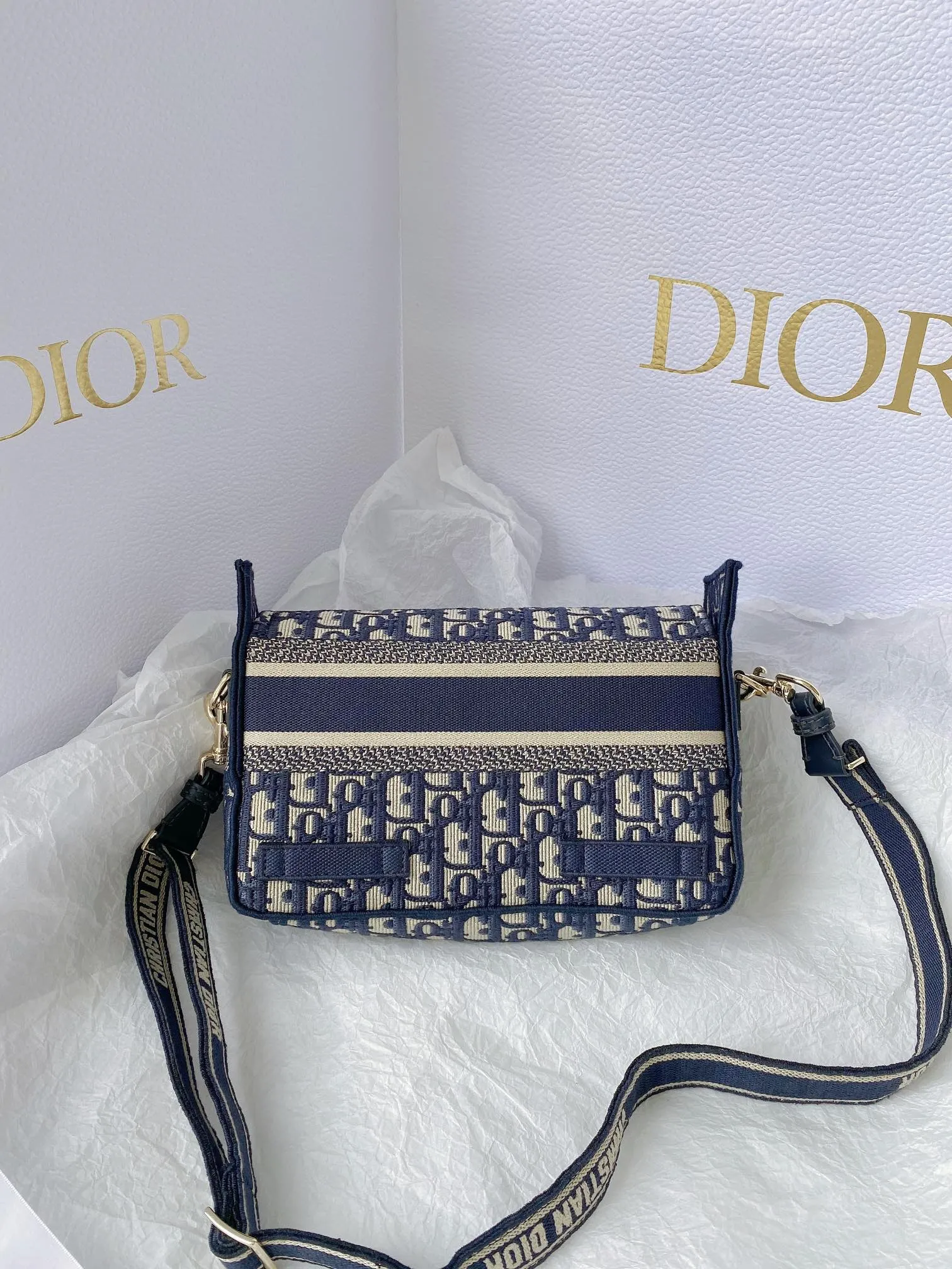 DI Small DYORCAMP Bag Blue Oblique Embroidery, Blue Handbags, Shoulder Bags, Crossbody Bags, 23cm CD M1241ORIW_M928