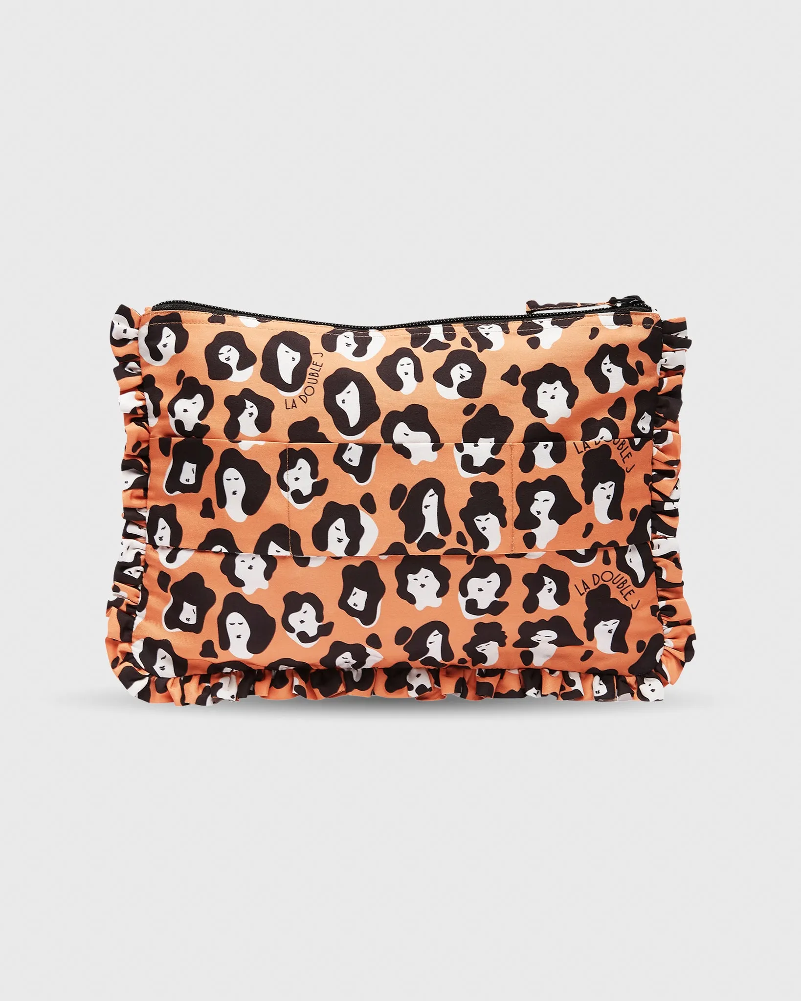 Hand Pochette in Lady Leopard