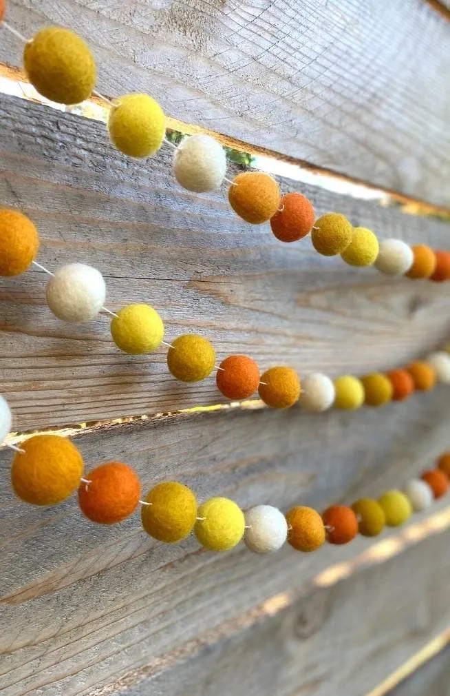 Handfelted Ball Garland - Turquoise