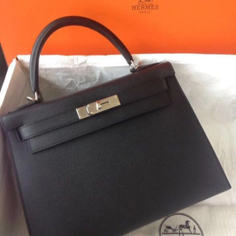 Hermès Kelly 25 Noir (Black) Sellier Epsom Palladium Hardware PHW