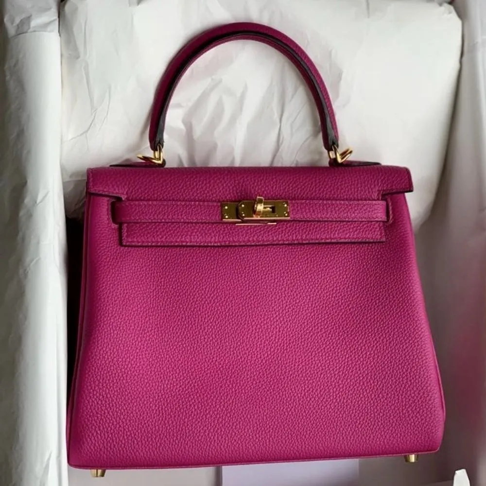 Hermès Kelly 25 Rose Pourpre Togo Gold Hardware GHW