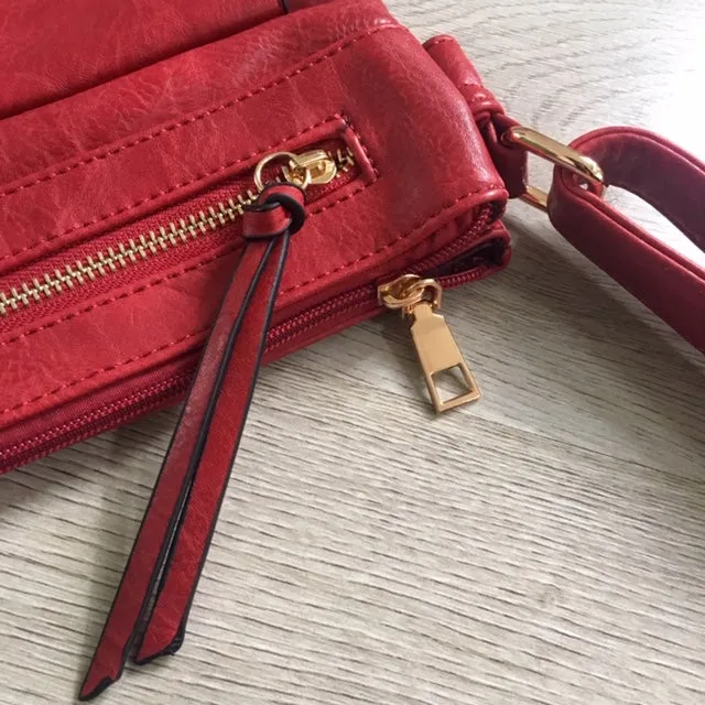 LARGE RED TURN LOCK MULTI COMPARTMENT CROSS BODY SHOULDER BAG WITH LONG STRAP