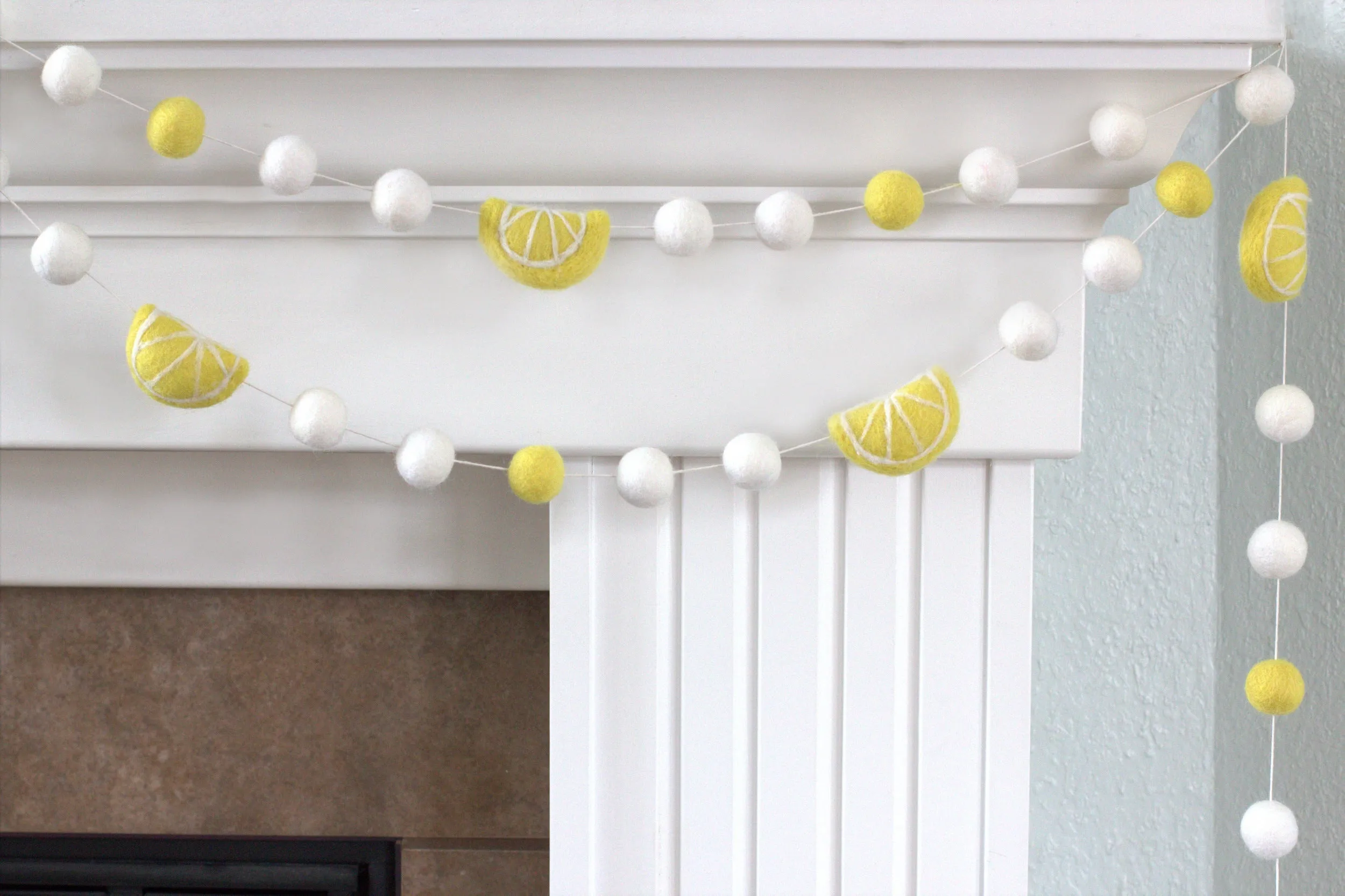 Lemonade Stand Felt Ball Garland- Yellow & White