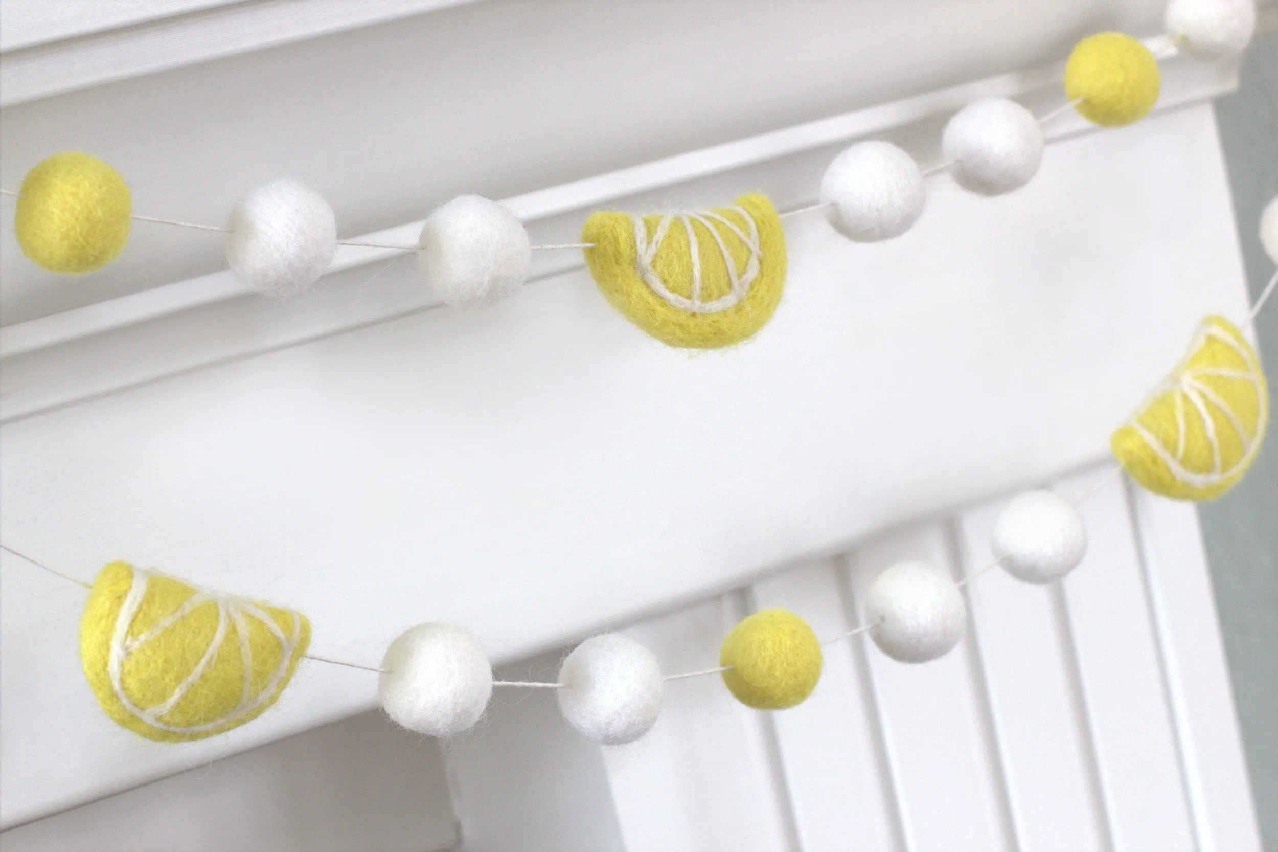 Lemonade Stand Felt Ball Garland- Yellow & White