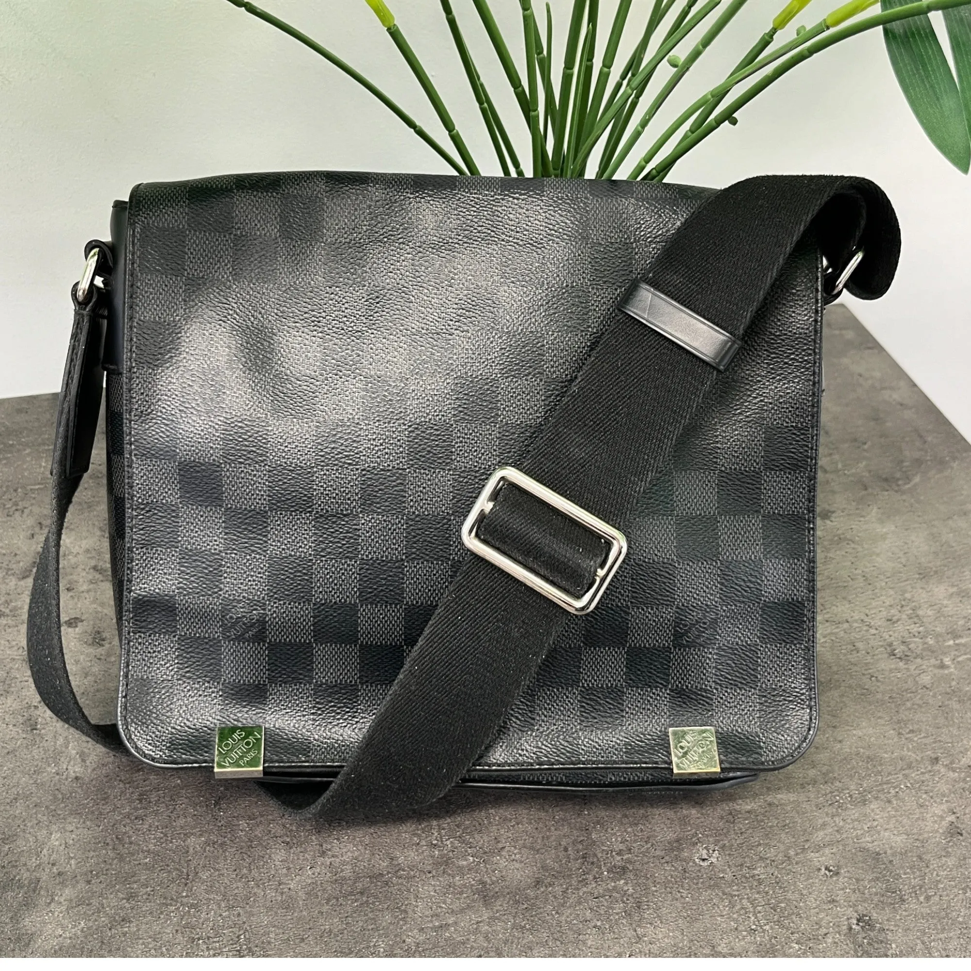 Men's District Damier Messenger Bag Black