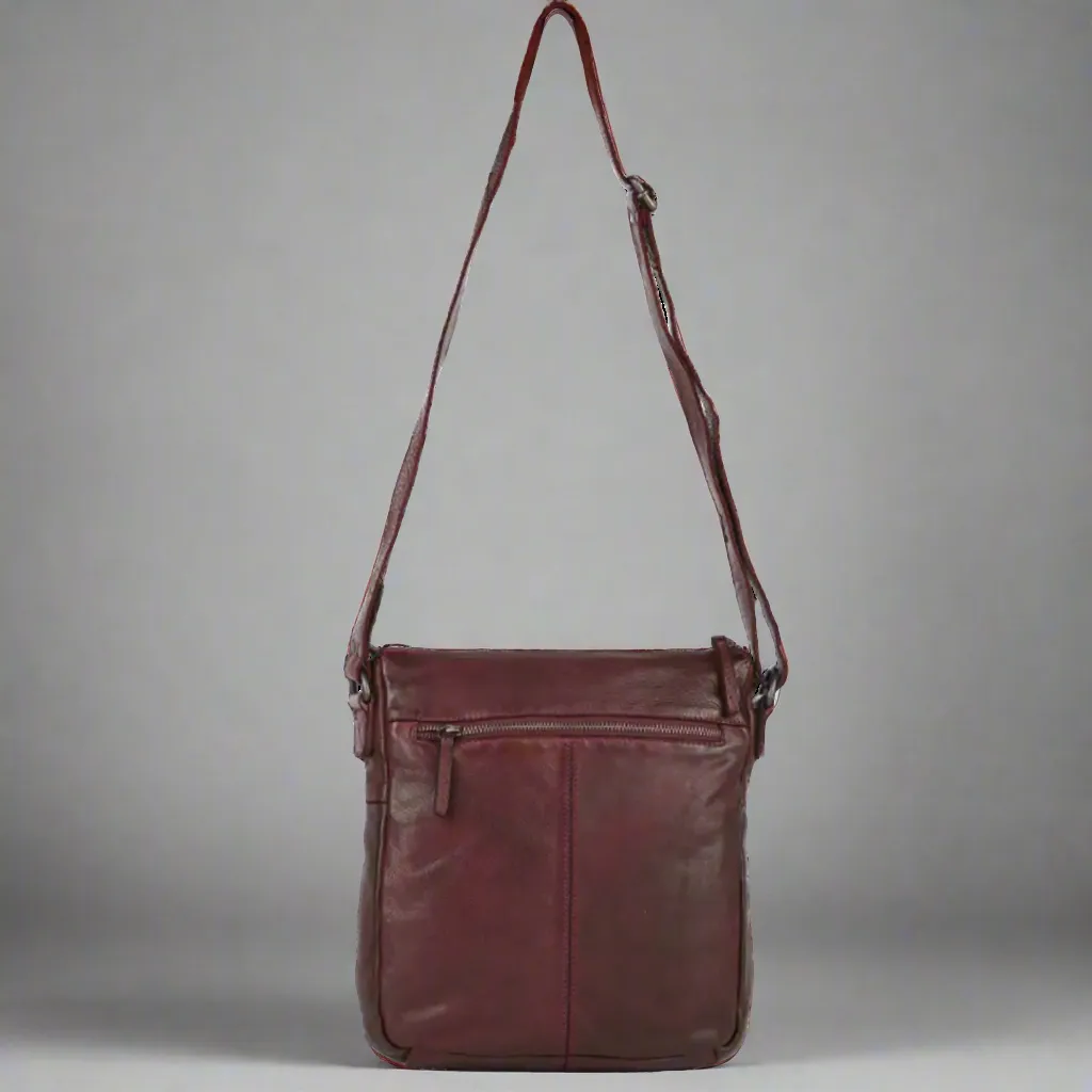 MET Front Organizer Crossbody Bag