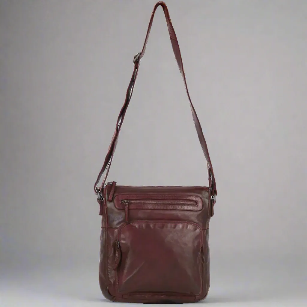 MET Front Organizer Crossbody Bag