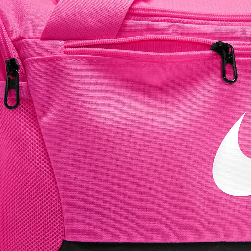 NIKE Brasilia 9.5 M Duffle Bag (Laser Fuchsia/Black/White)