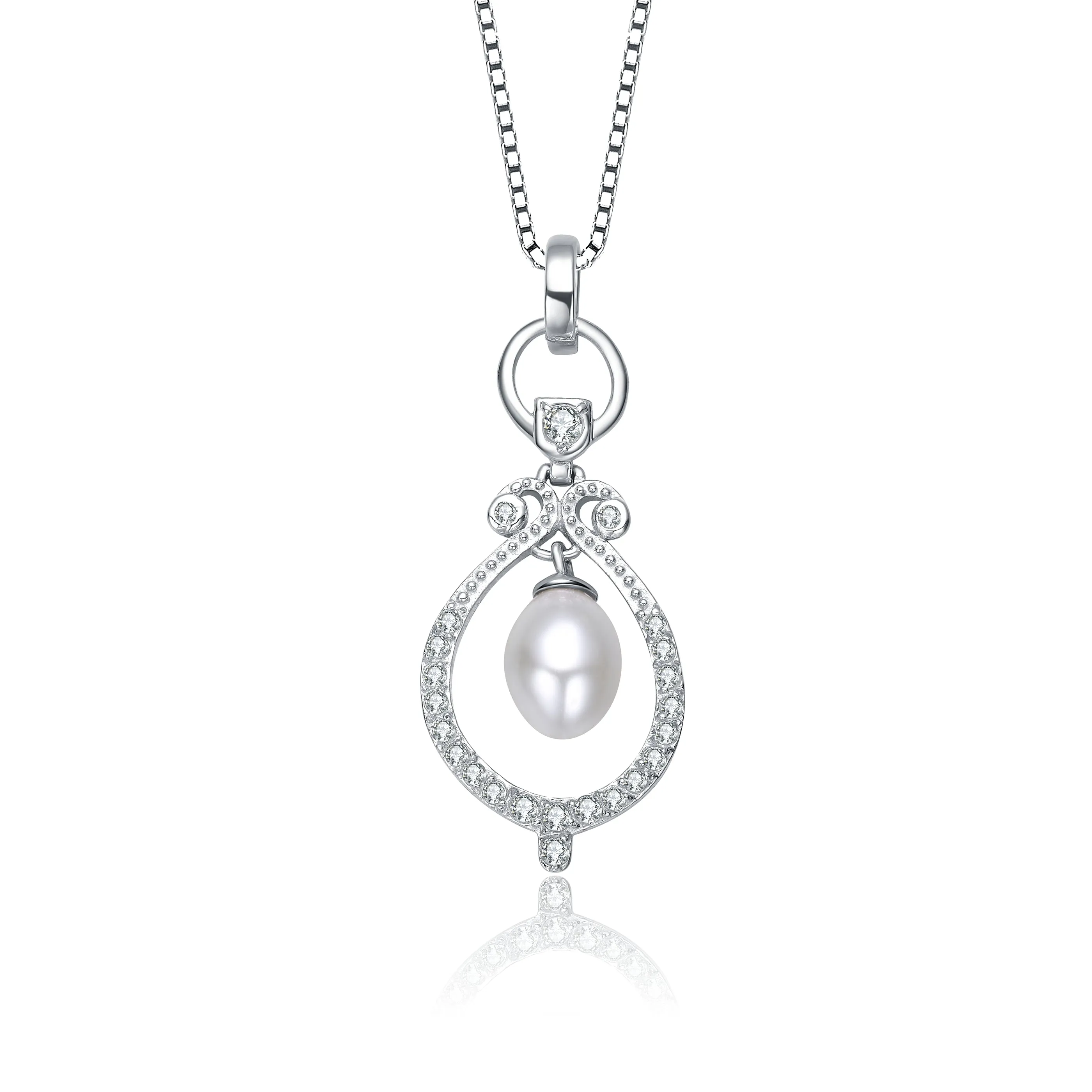 Palais Pearl Necklace