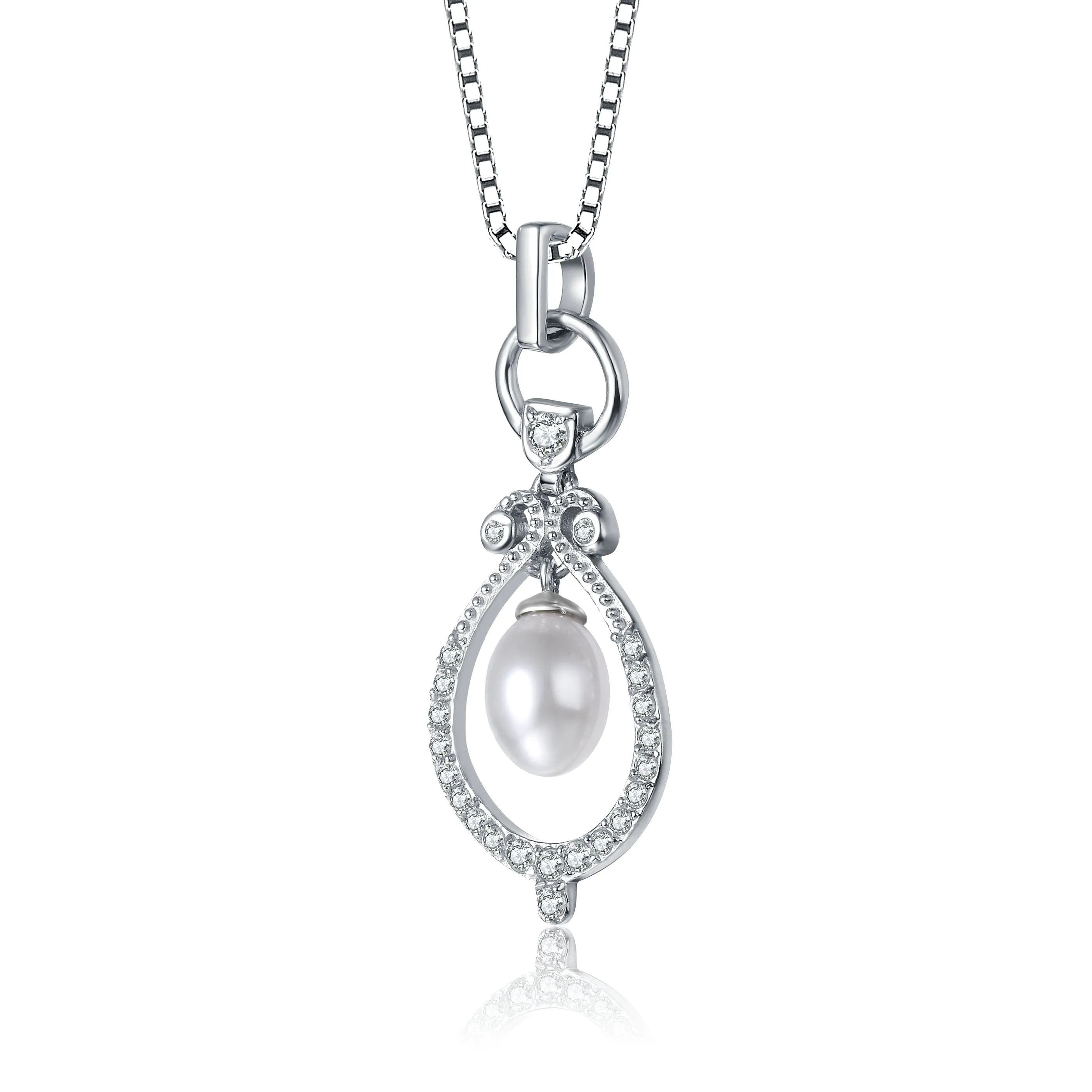 Palais Pearl Necklace