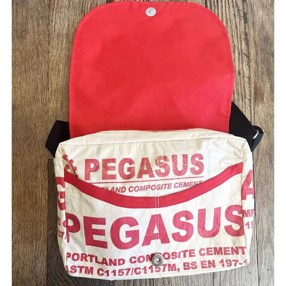 Pegasus Small Messenger Bag