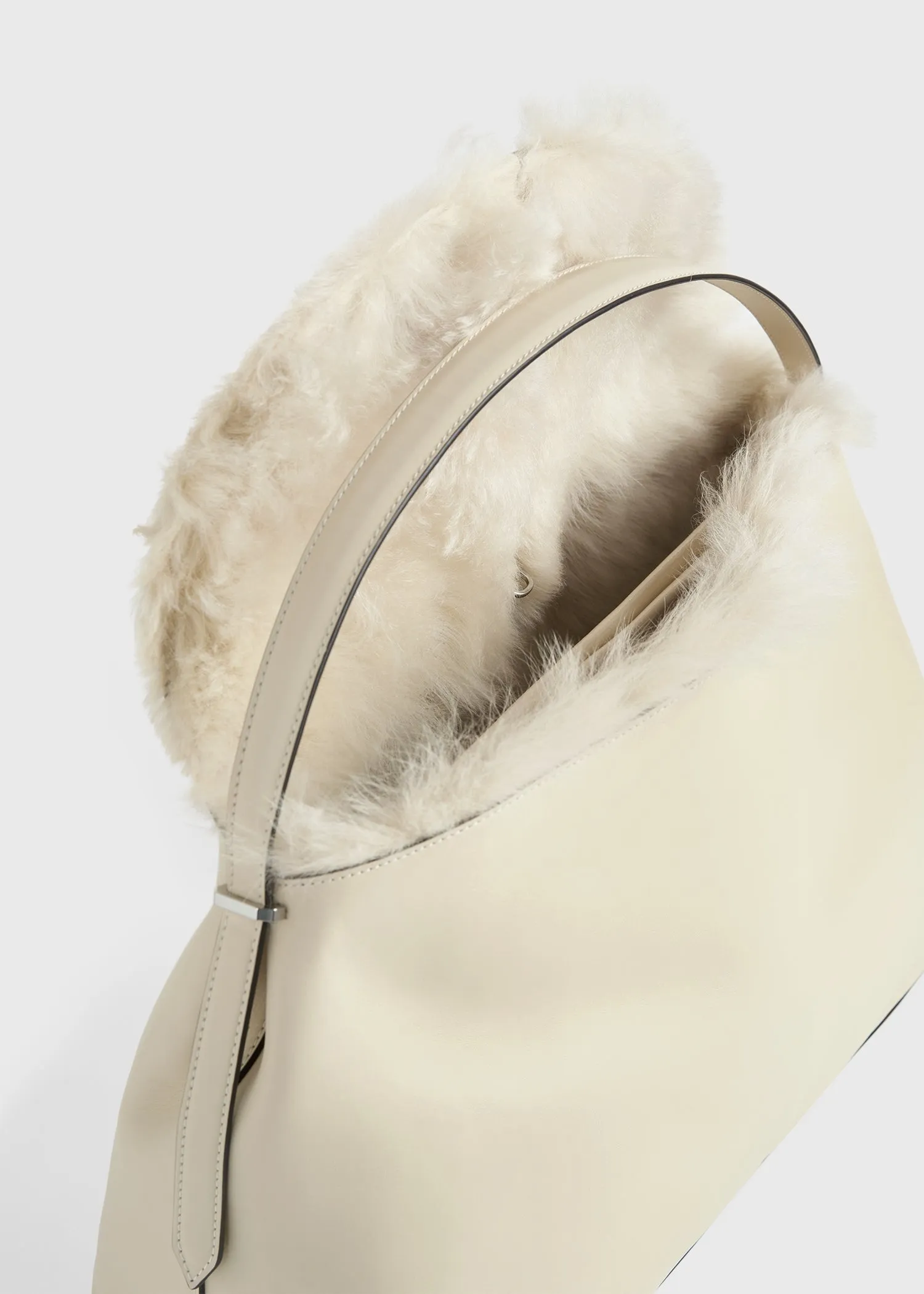 Shearling bag ecru