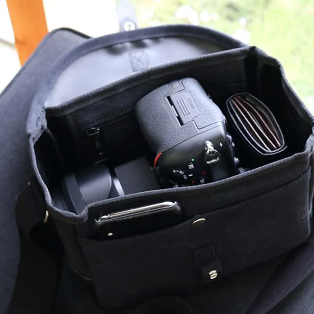 Small Shoulder Bag - Camera Bag Design / Black -, Cross Body Bag